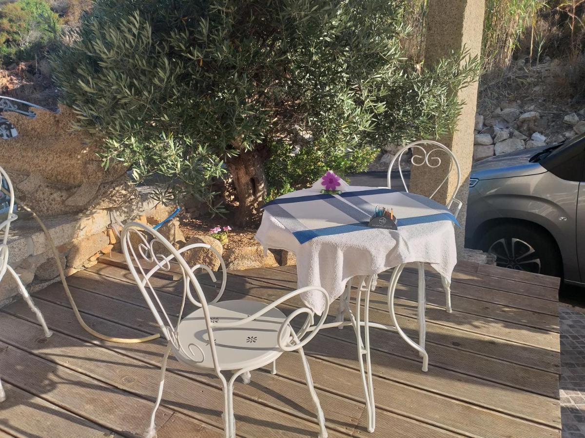 Bed & Breakfast Mare Isole Ла Мадалена Екстериор снимка